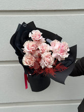 Încarcă imaginea în vizualizatorul Galerie, Buchet “Pink Love”