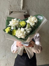 Încarcă imaginea în vizualizatorul Galerie, Buchet “Fresh”
