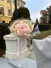 Încarcă imaginea în vizualizatorul Galerie, Buchet "Blush”
